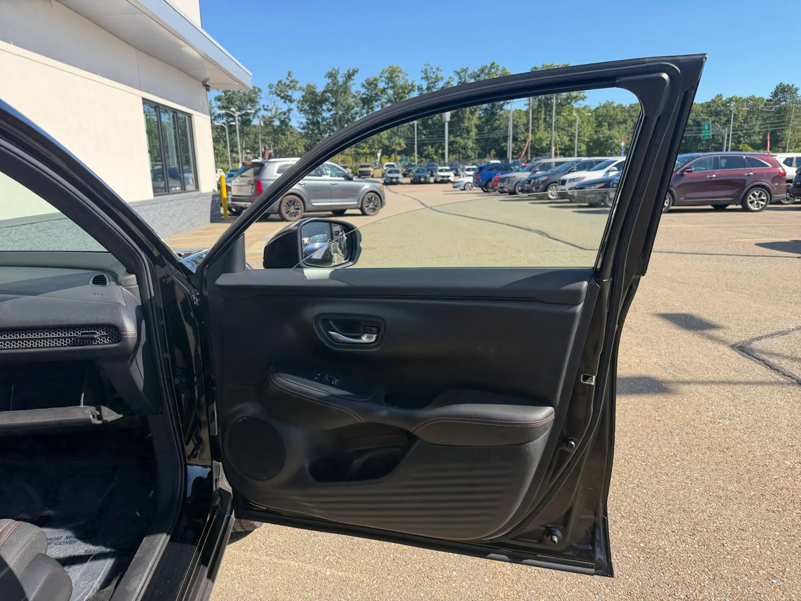 Used 2025 Crystal Black Pearl Honda Sport image 31