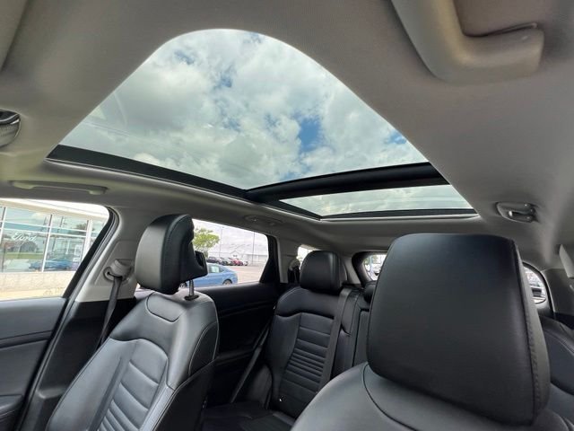 Used 2024 Black Kia SX-Prestige image 21