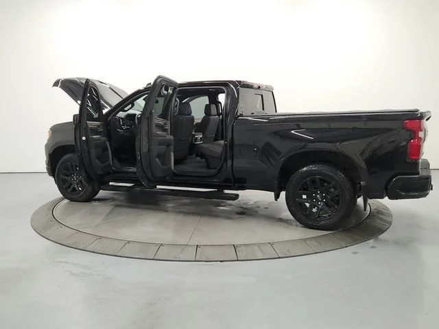 Used 2024 Black Chevrolet High Country image 13