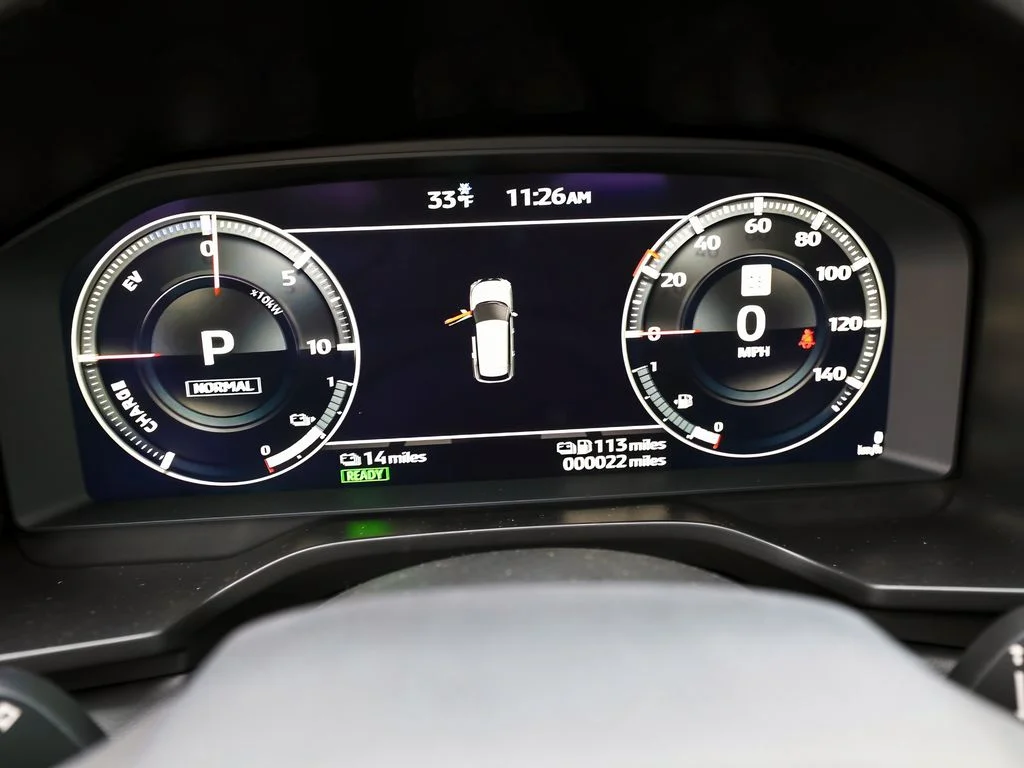 New 2025 White Diamond Mitsubishi SE image 16
