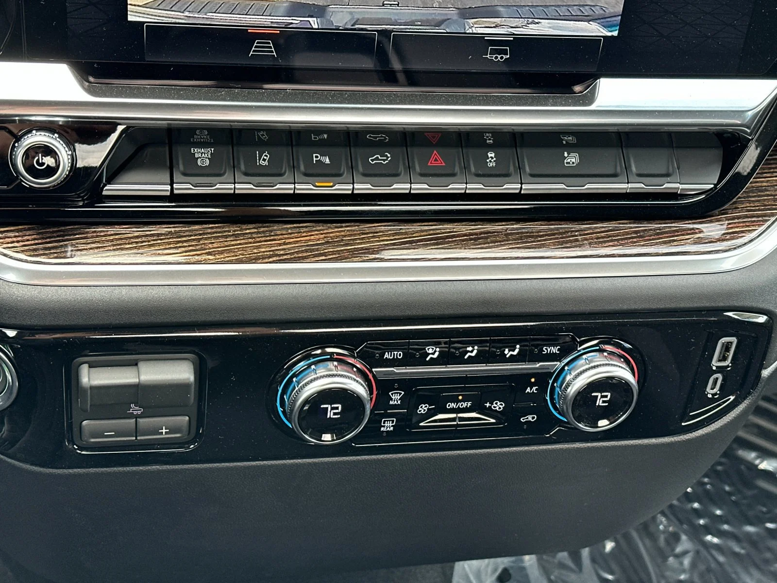 New 2026 Onyx Black GMC SLE DRW image 15