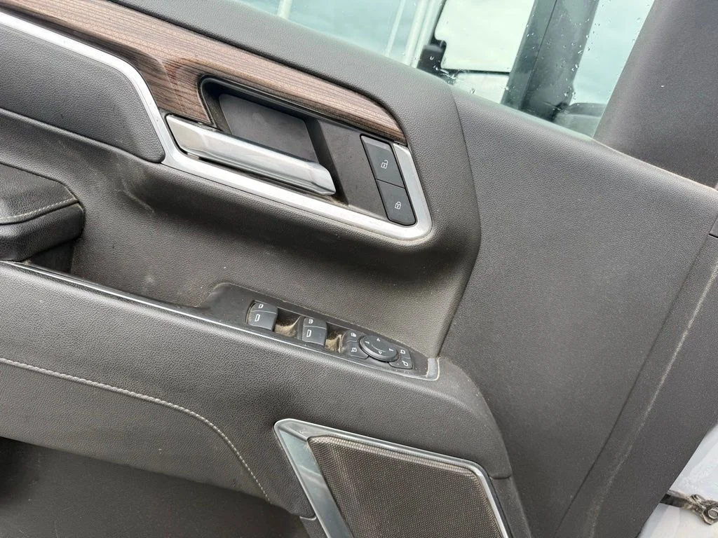 Used 2024 Gray Chevrolet LT image 6
