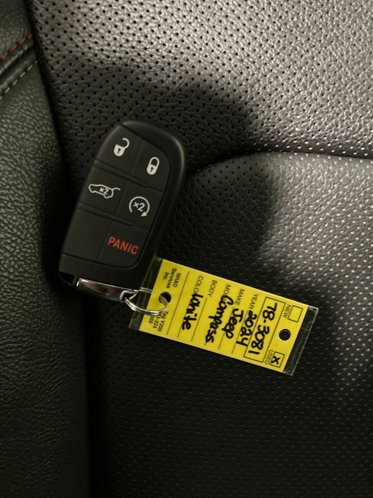 Used 2024 Bright White Clearcoat Jeep Trailhawk image 33