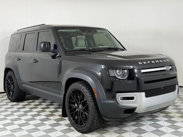 2023 Land Rover Defender 110 SE