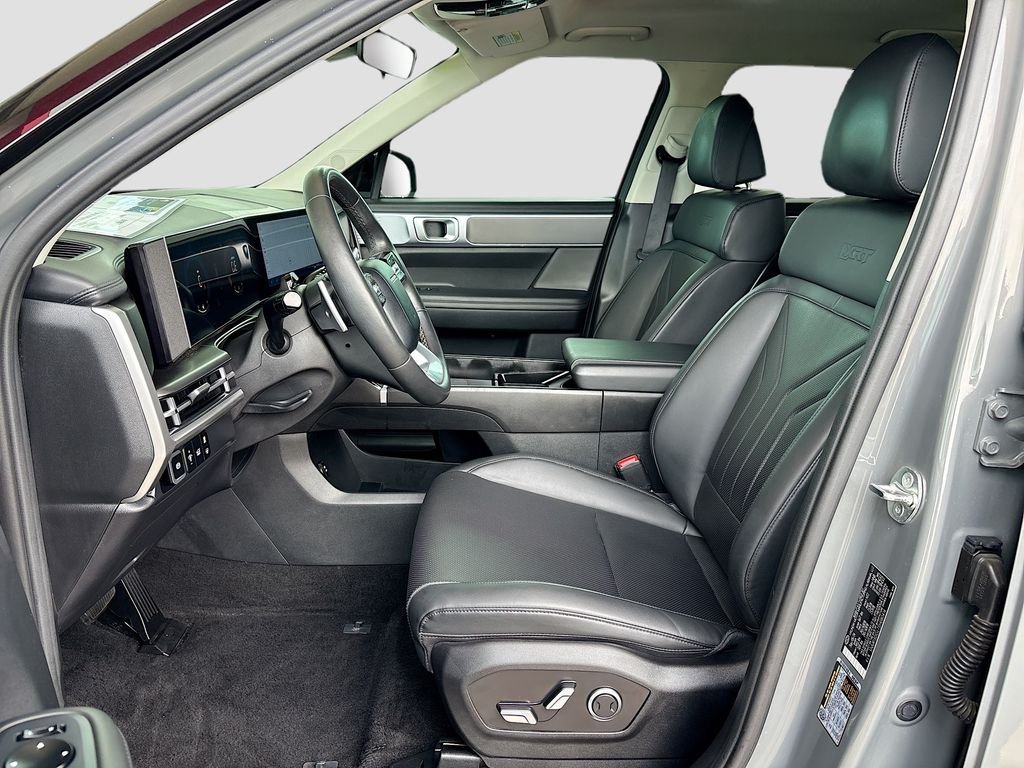 Used 2025 Gray Hyundai  image 19