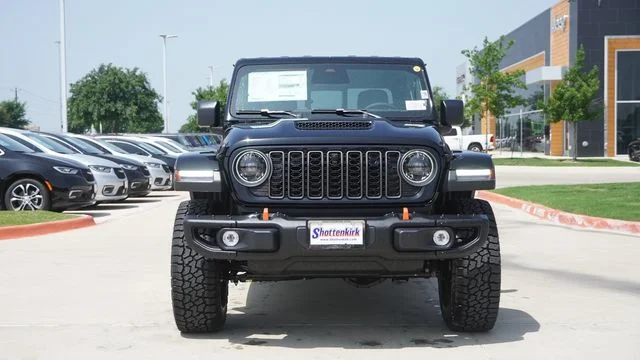 New 2026 Black Clear-Coat Exterior Paint Jeep Mojave X image 2