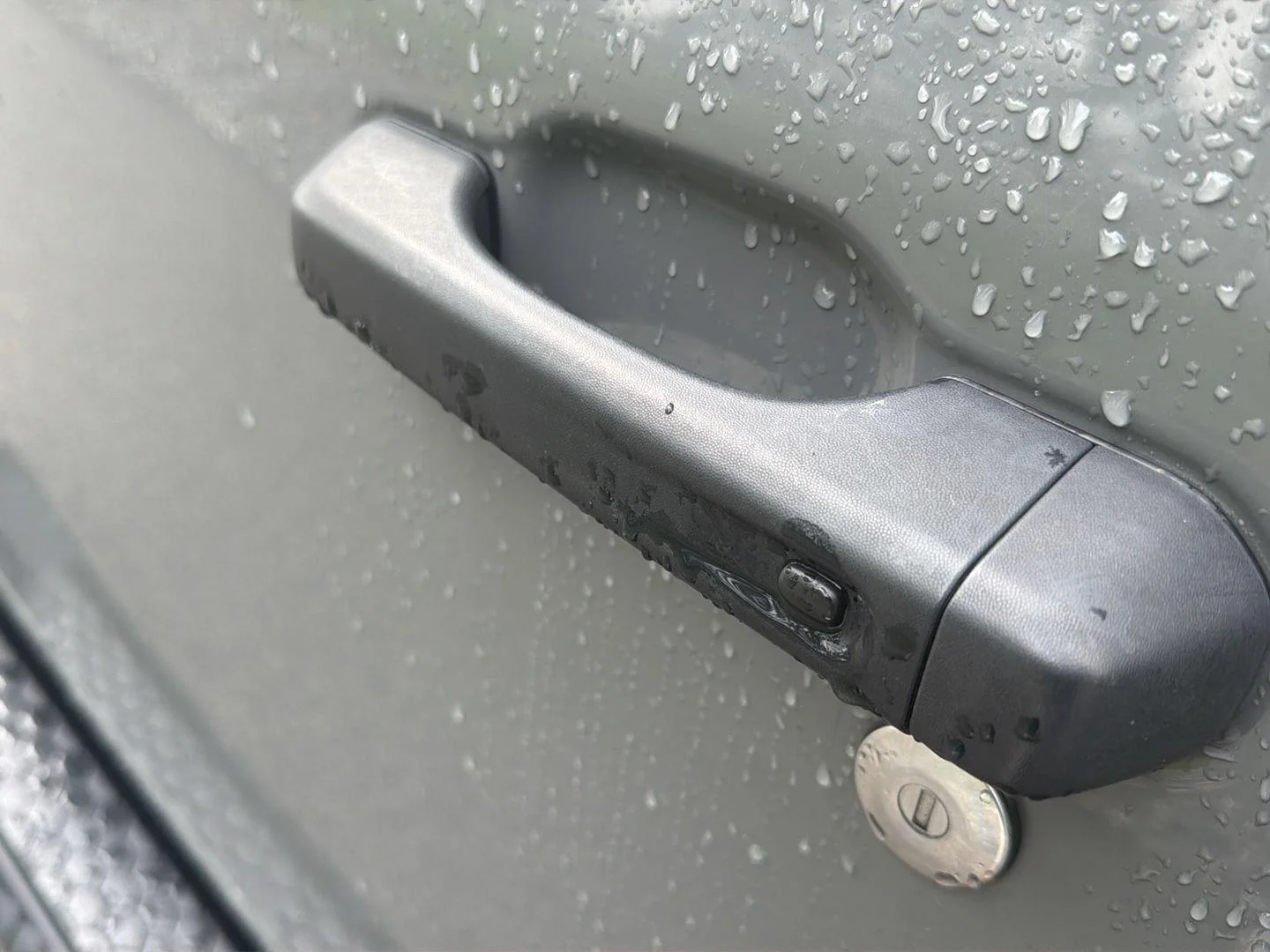 Used 2023 Sting-Gray Clearcoat Jeep Sahara image 10