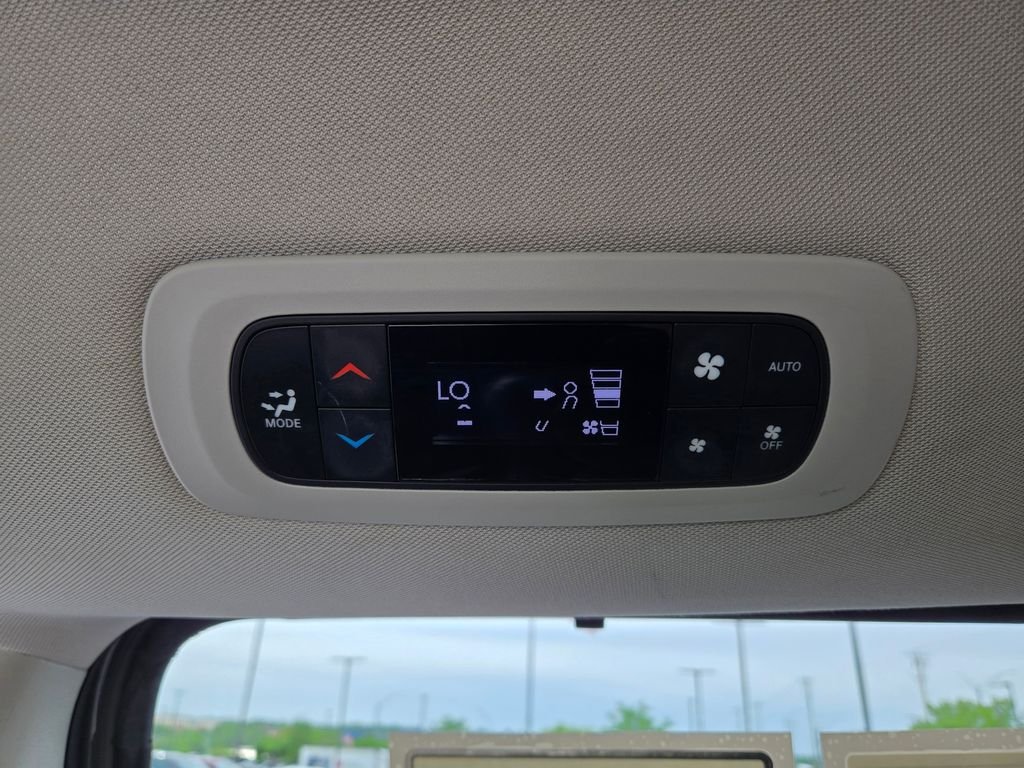 Used 2021 White Chrysler Touring L image 28