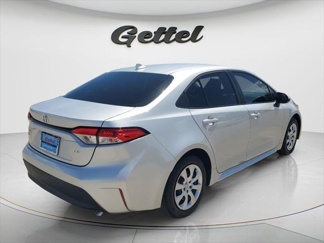 Certified Used 2025 CLASSIC SILVER METALLIC Toyota  image 5