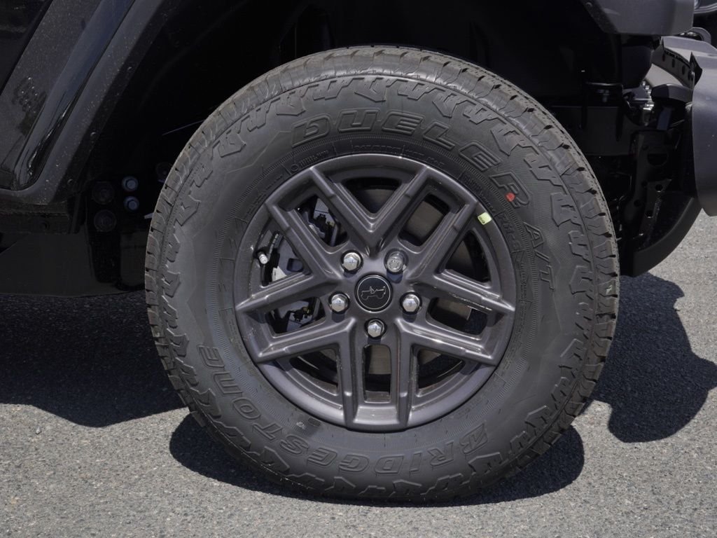 New 2026 Black Clear-Coat Exterior Paint Jeep Sport S image 9