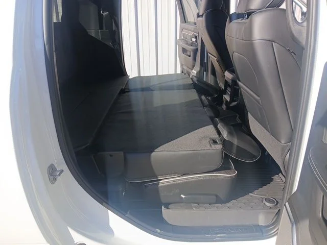 New 2026 Bright White Clear-Coat Exterior Paint RAM Laramie image 21