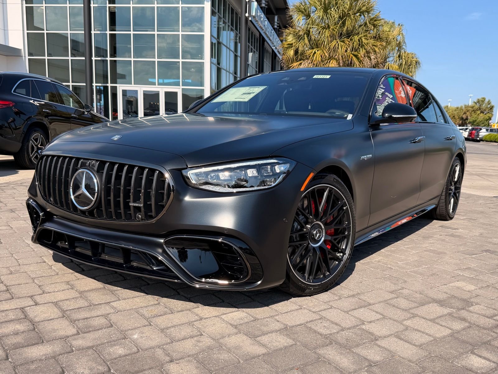2026 Mercedes-Benz S-Class AMG S 63 E-Performance's photo