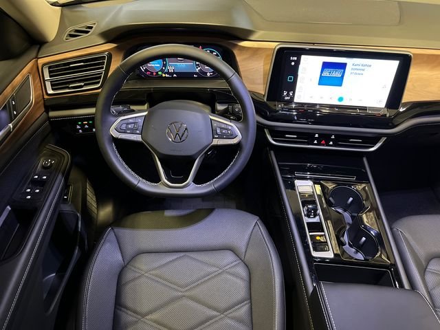 New 2026 White Volkswagen 2.0T SE w/Technology image 12