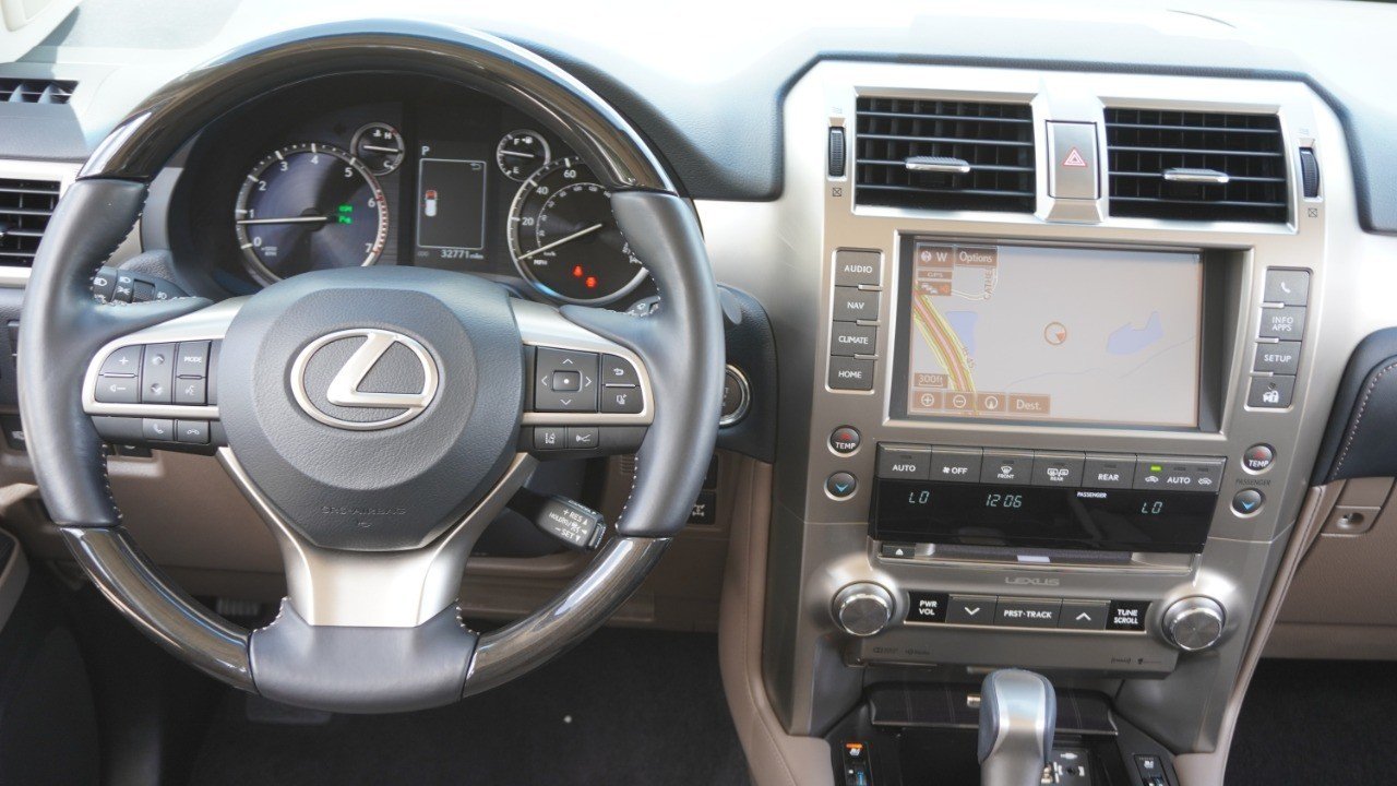 Certified Used 2021 ATOMIC SILVER Lexus GX 460 Premium image 30