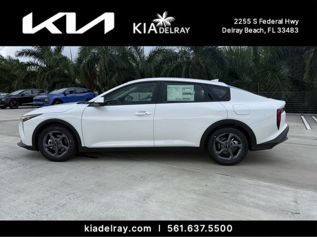 New 2026 Snow White Pearl Kia LXS image 5