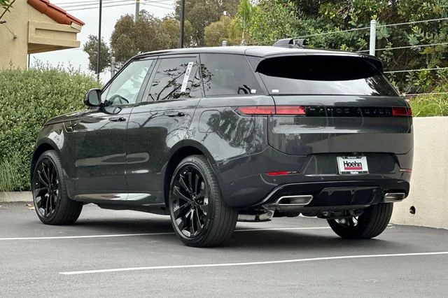 New 2026 Carpathian Grey Land Rover Dynamic SE image 3