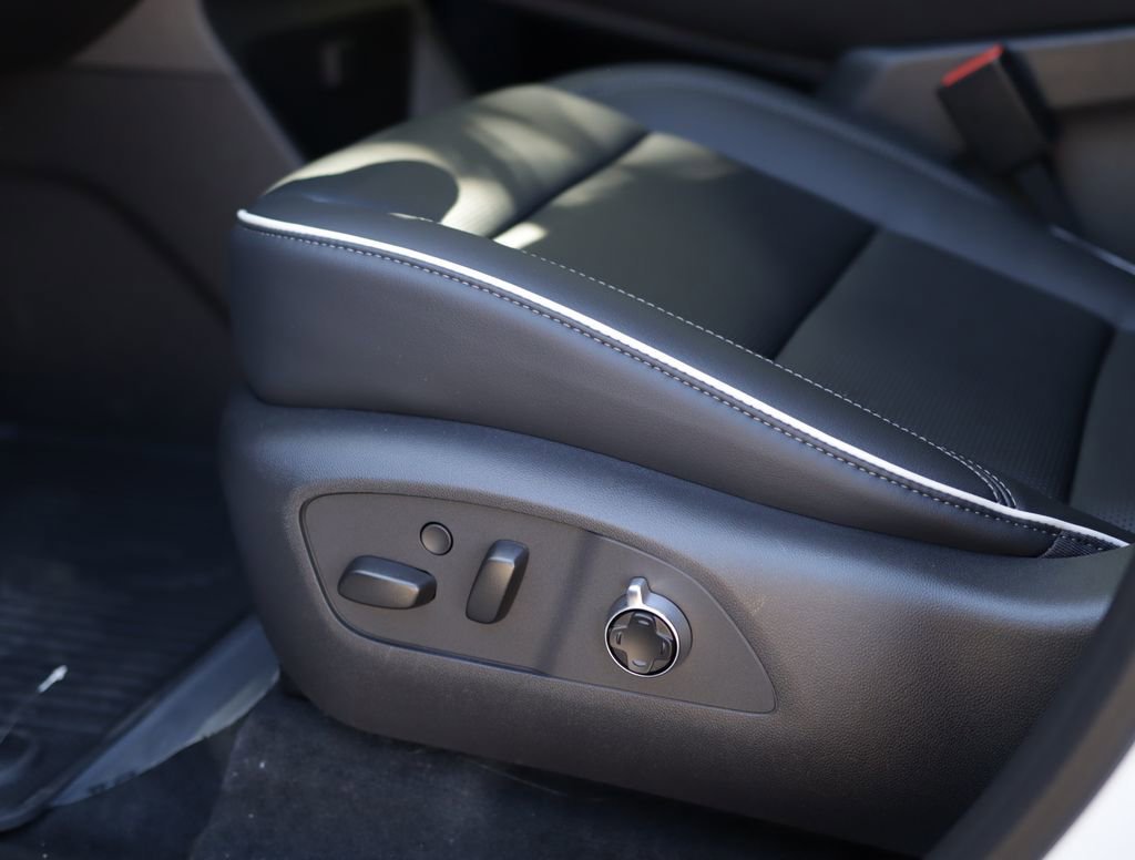 2026 Buick Enclave Avenir - Photo 28