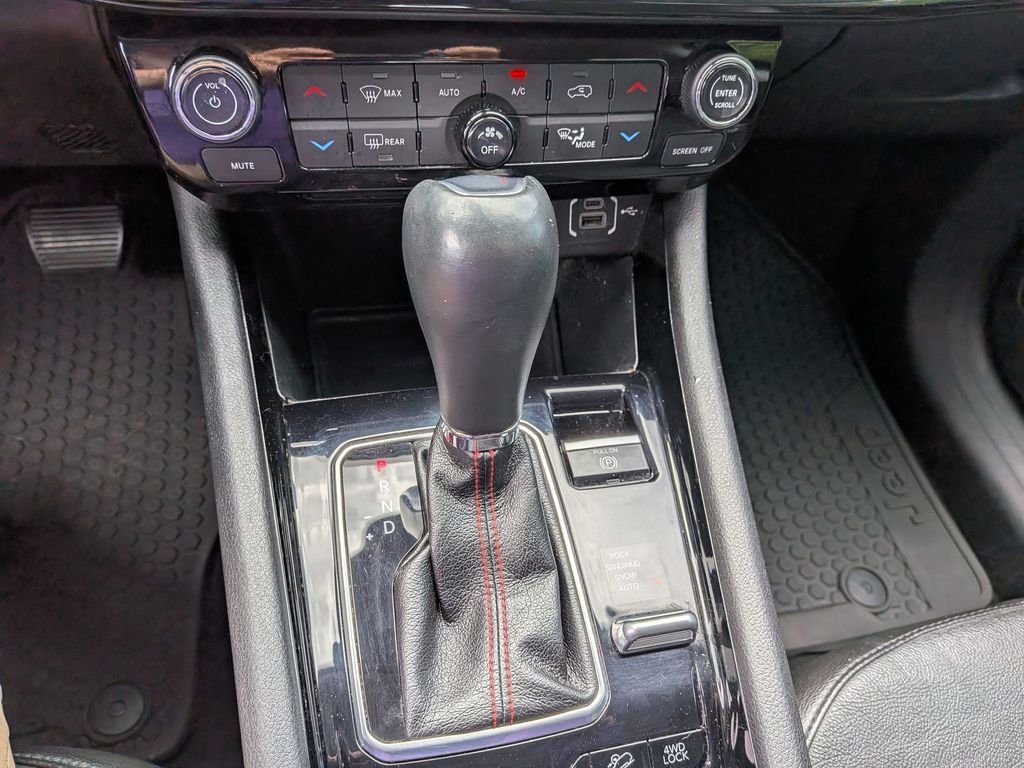 Used 2022 Black Jeep Trailhawk image 20