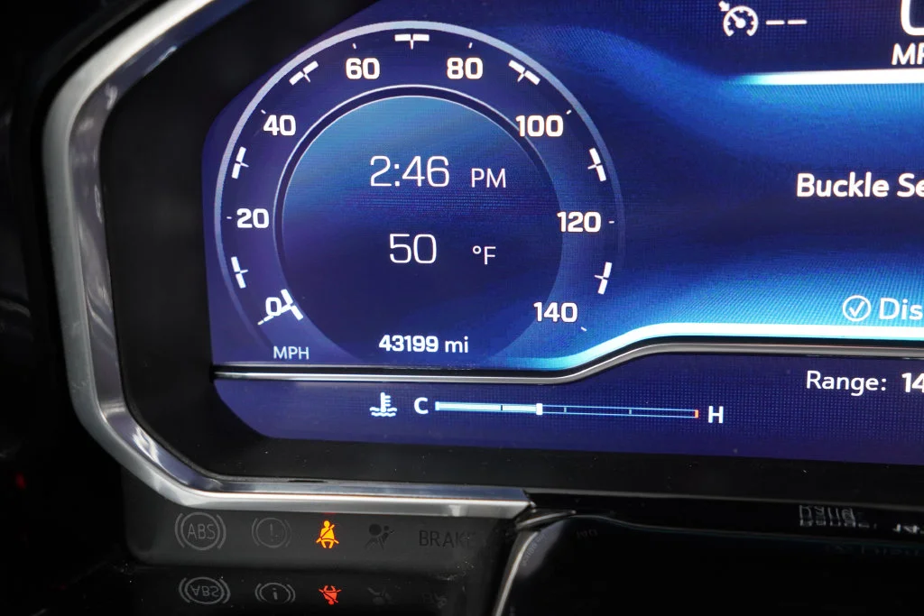 Certified Used 2025 Summit White Chevrolet LT image 35