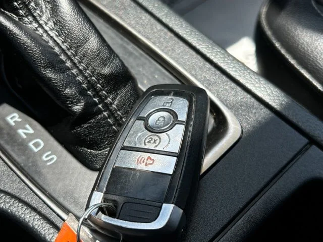 Used 2019 Magnetic Ford Lariat image 44