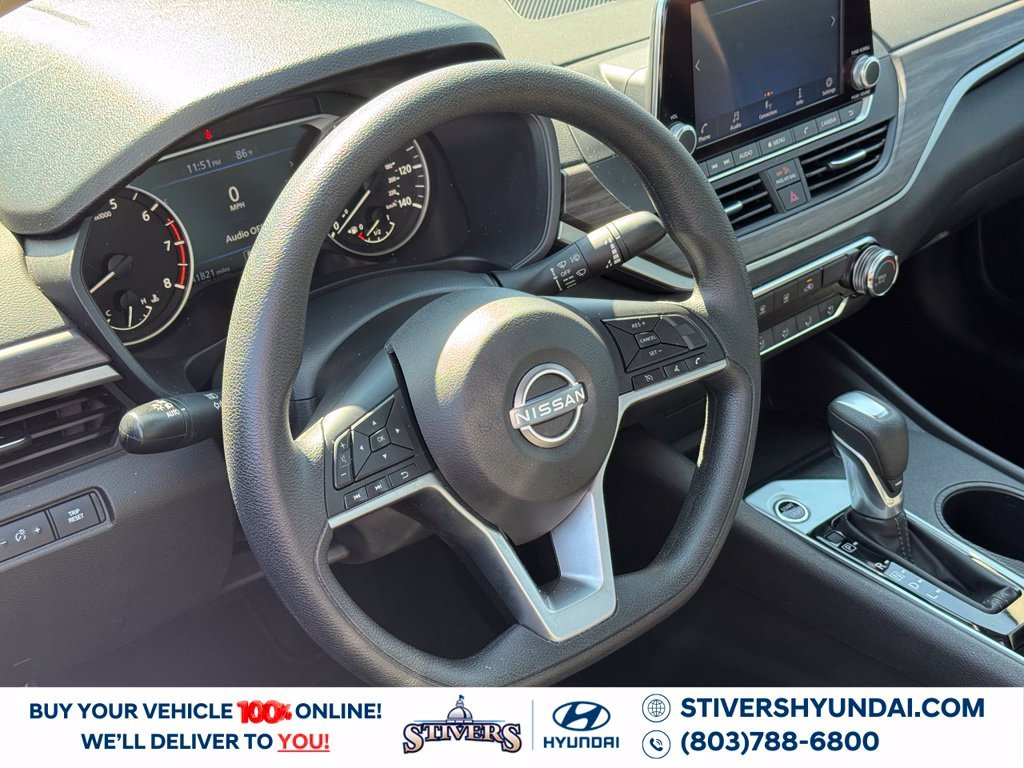 2025 Nissan Altima SV - Photo 17