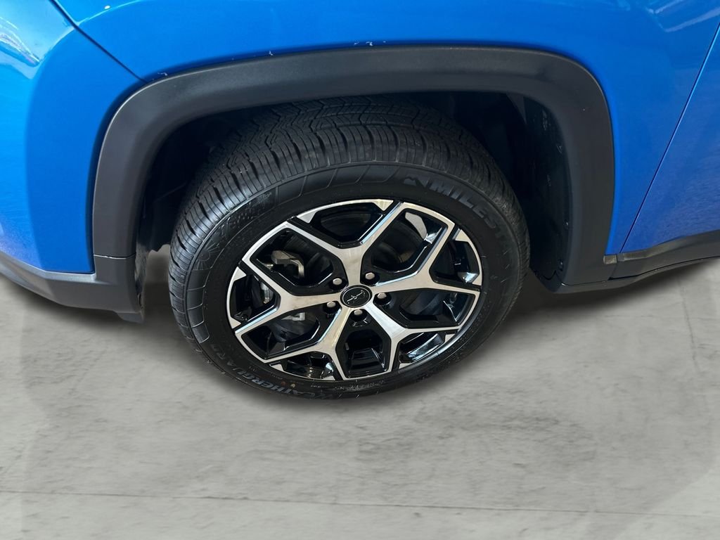 Used 2025 Blue Jeep Limited image 9