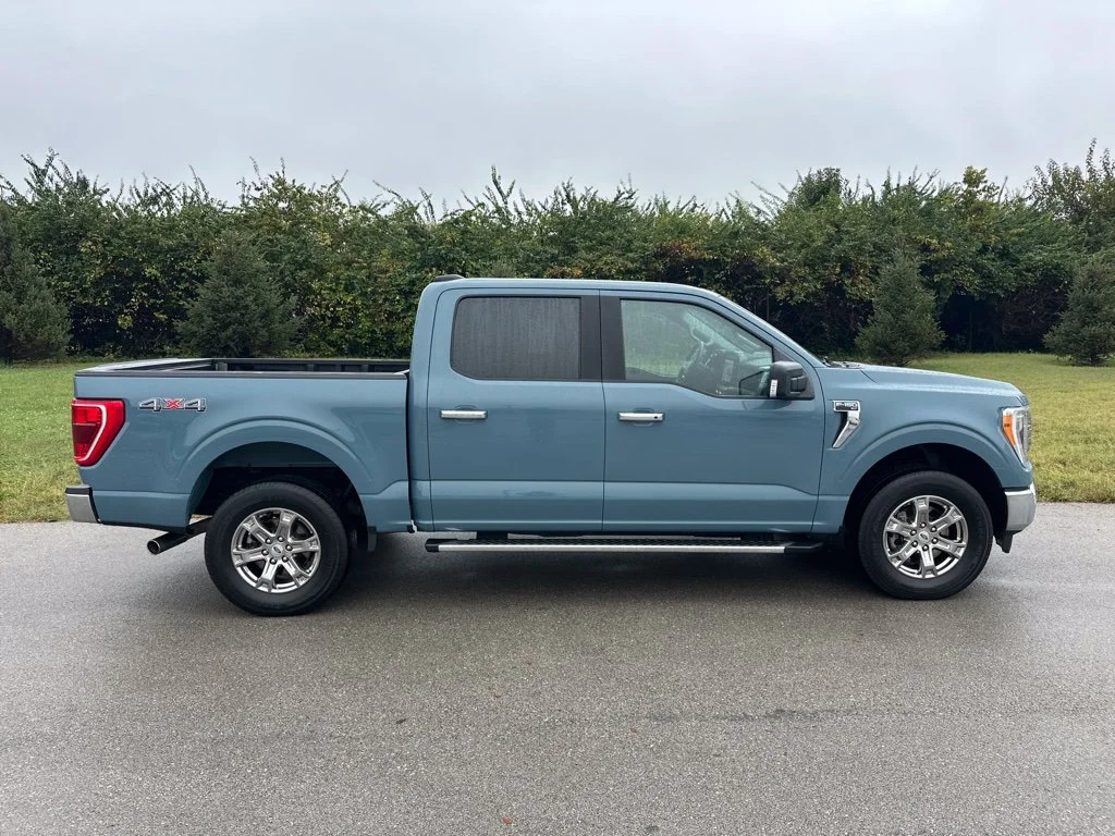 Used 2023 Blue Ford XLT image 11