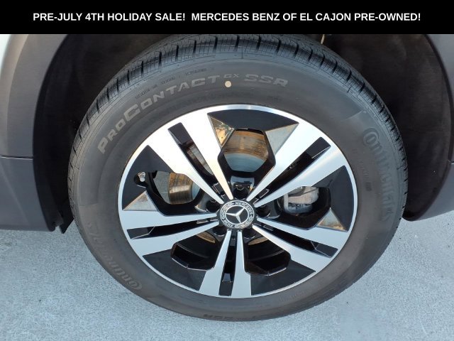 Used 2026 Silver Mercedes-Benz GLB 250 image 25