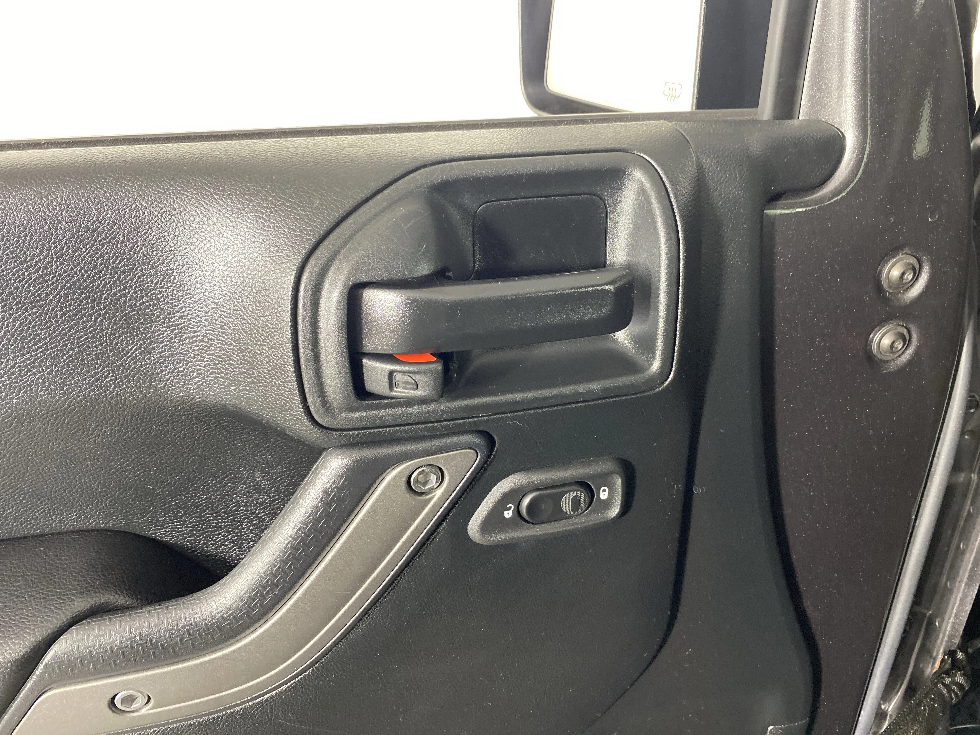 Used 2018 Granite Crystal Metallic Clearcoat Jeep Sport S image 11