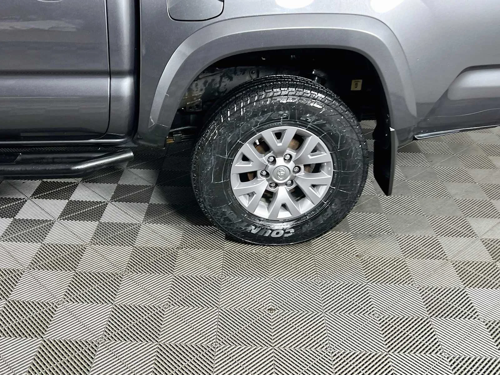 Used 2019 Magnetic Gray Metallic Toyota SR5 image 30