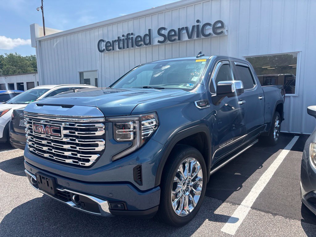 Used 2024 Blue GMC Denali image 2