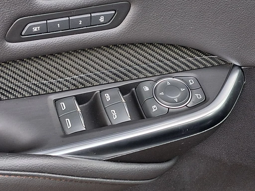 Used 2023 Crystal White Tricoat Cadillac Sport image 19