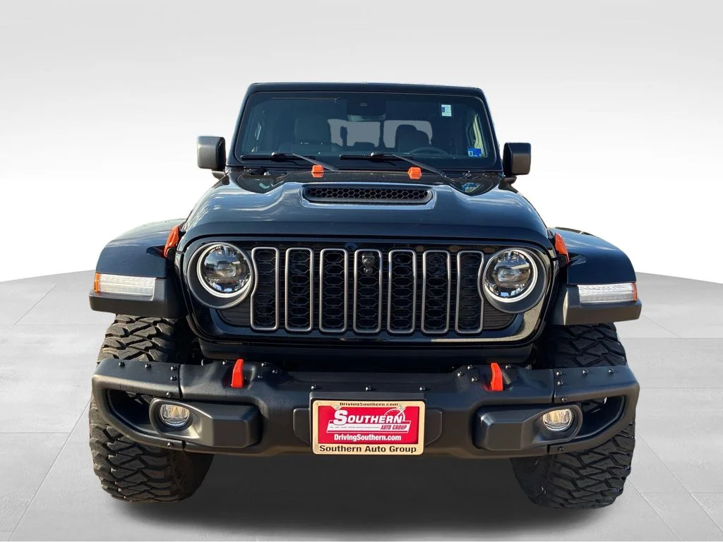 Used 2025 Black Jeep Mojave image 10