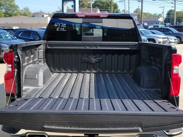 2026 Chevrolet Silverado 1500 LTZ - Photo 15