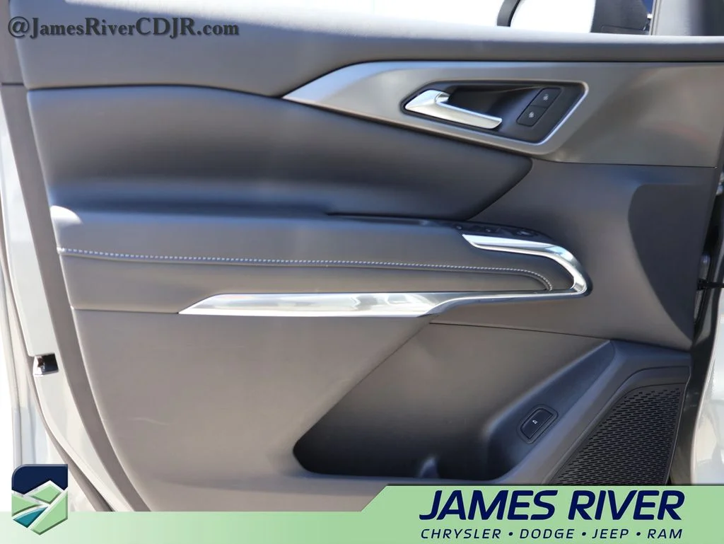Used 2026 Gray Chevrolet LT image 22