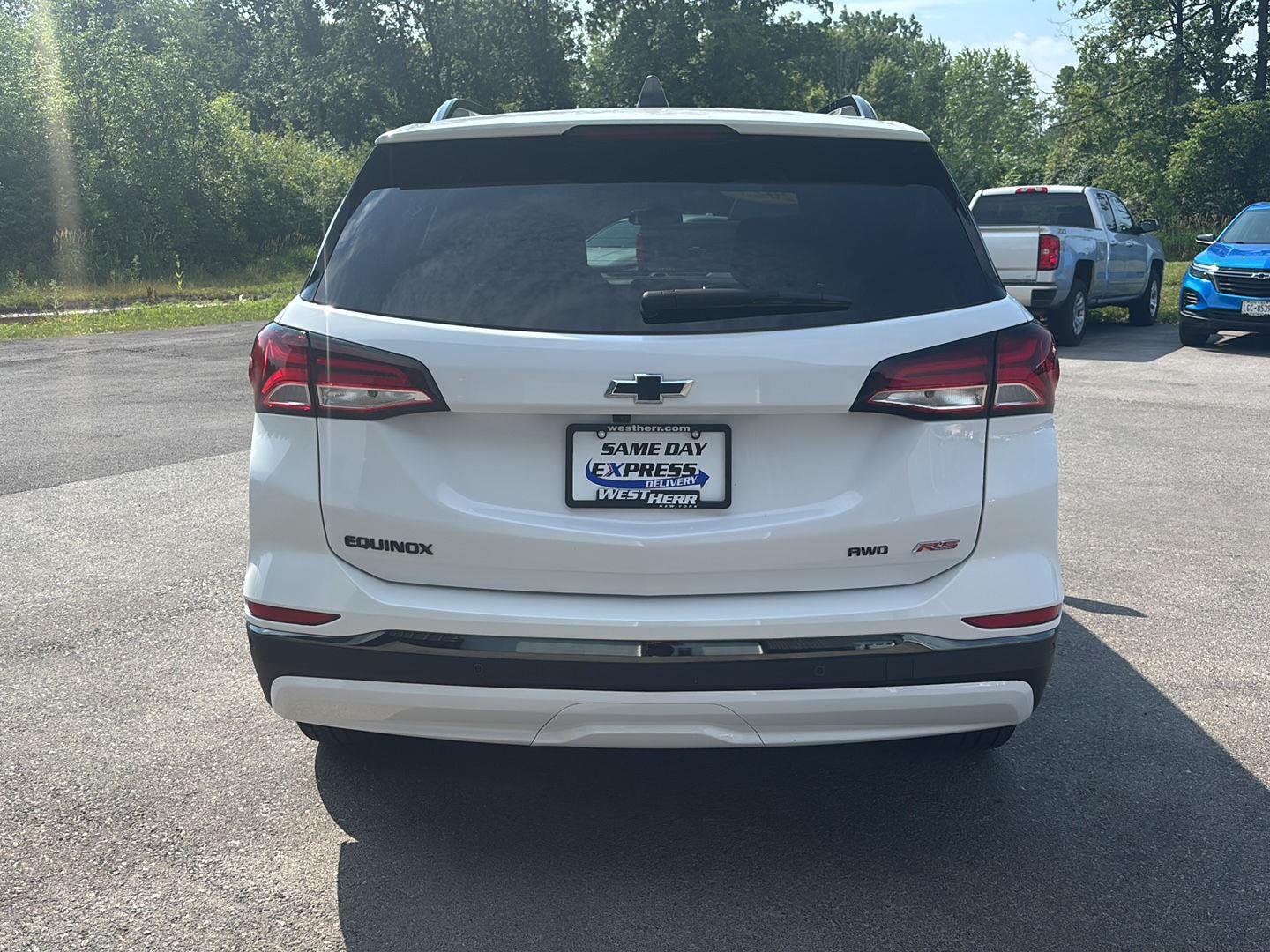 Used 2023 Summit White Chevrolet RS image 6