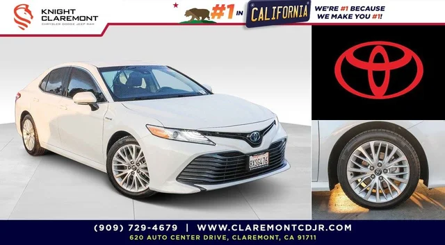 2020 Toyota Camry Hybrid XLE