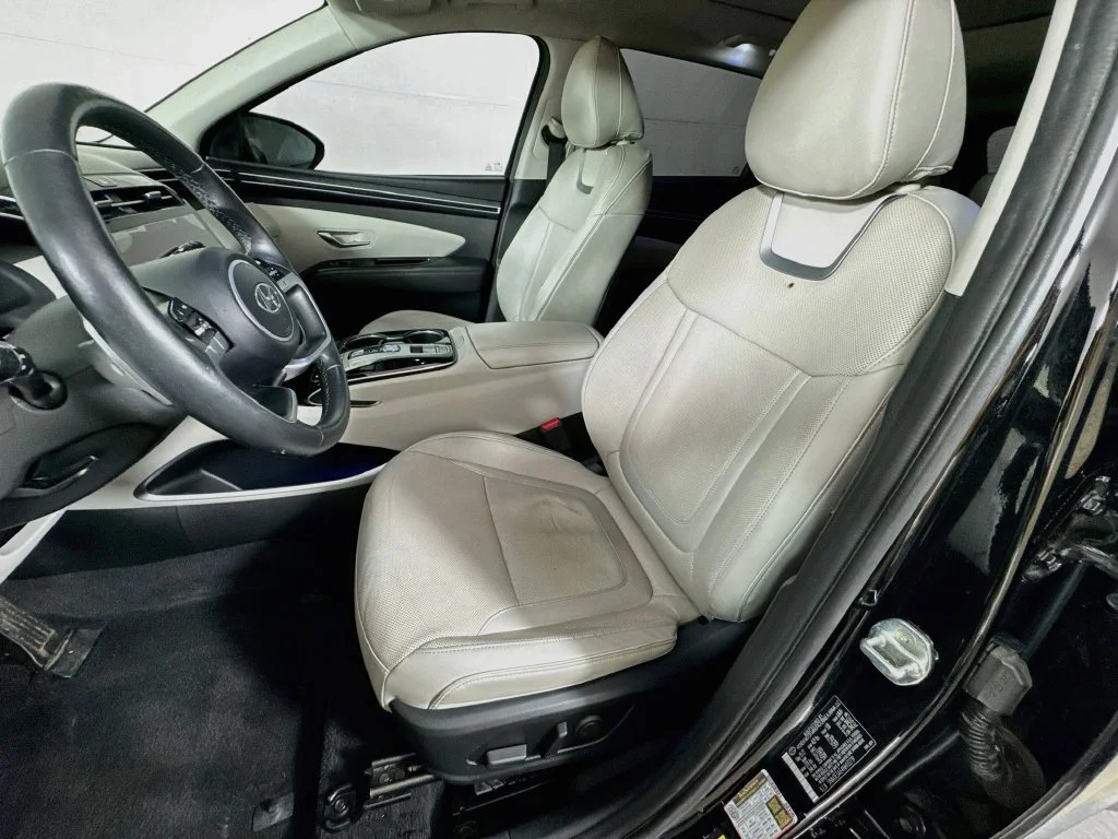 Used 2022 Black Hyundai Limited image 26