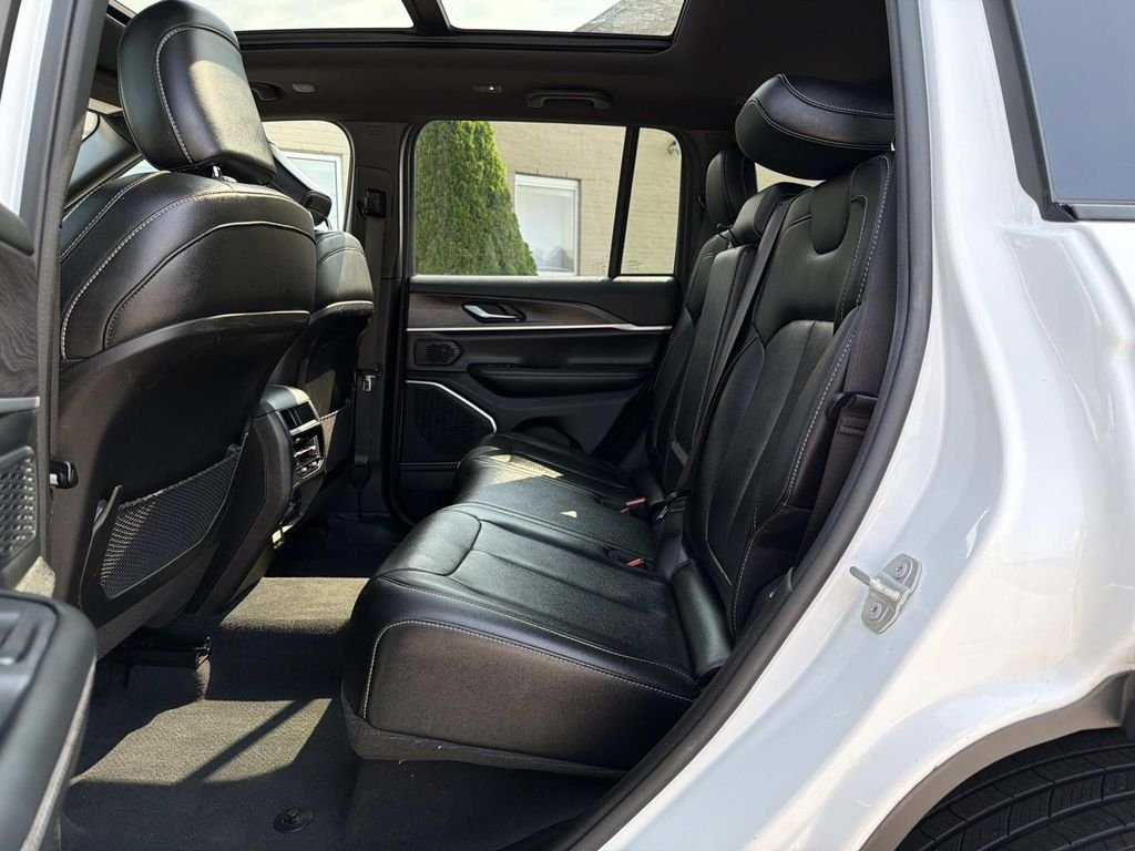 Used 2024 White Jeep 4xe image 17