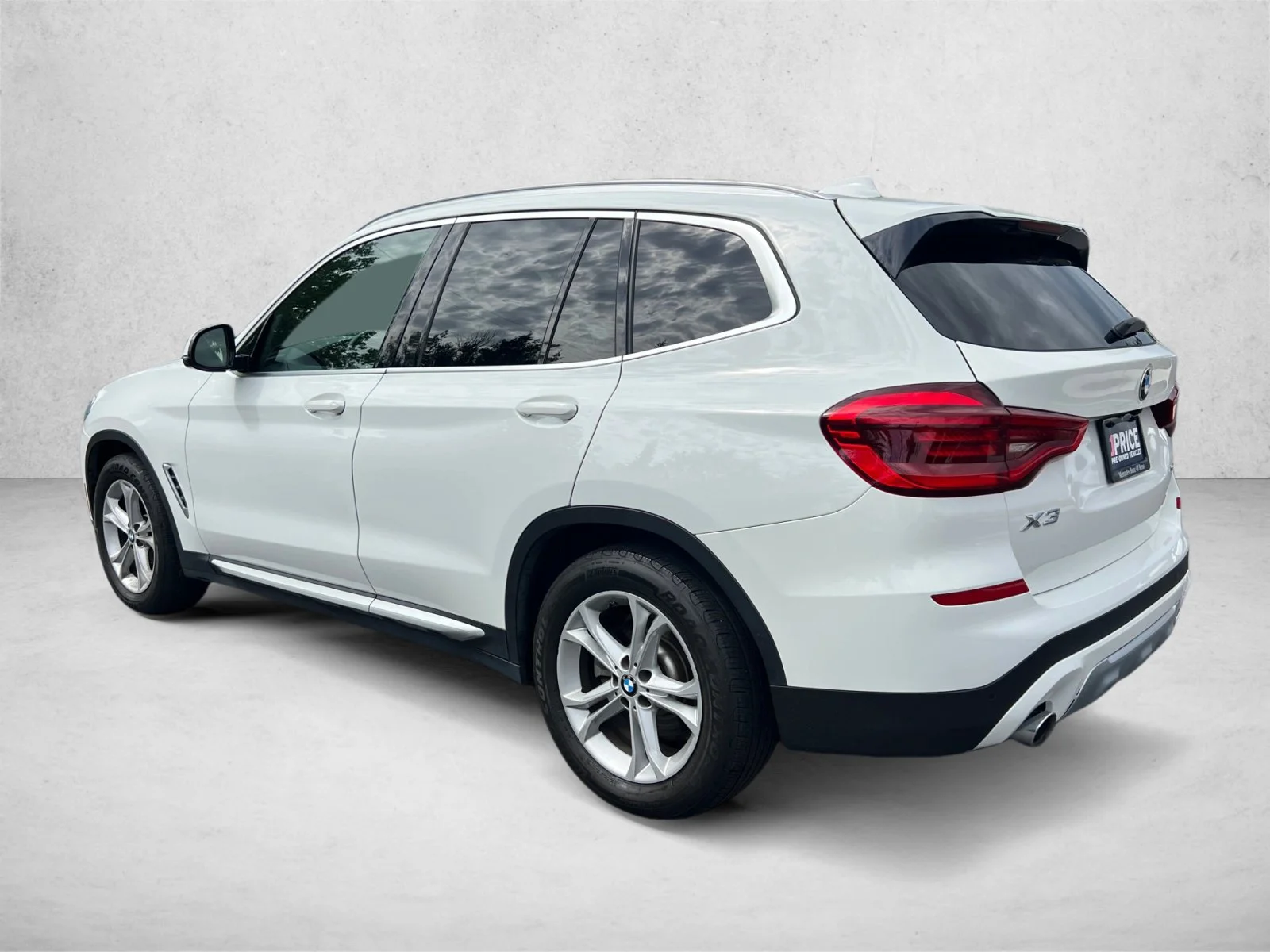 Used 2020 Alpine White BMW xDrive30i image 8