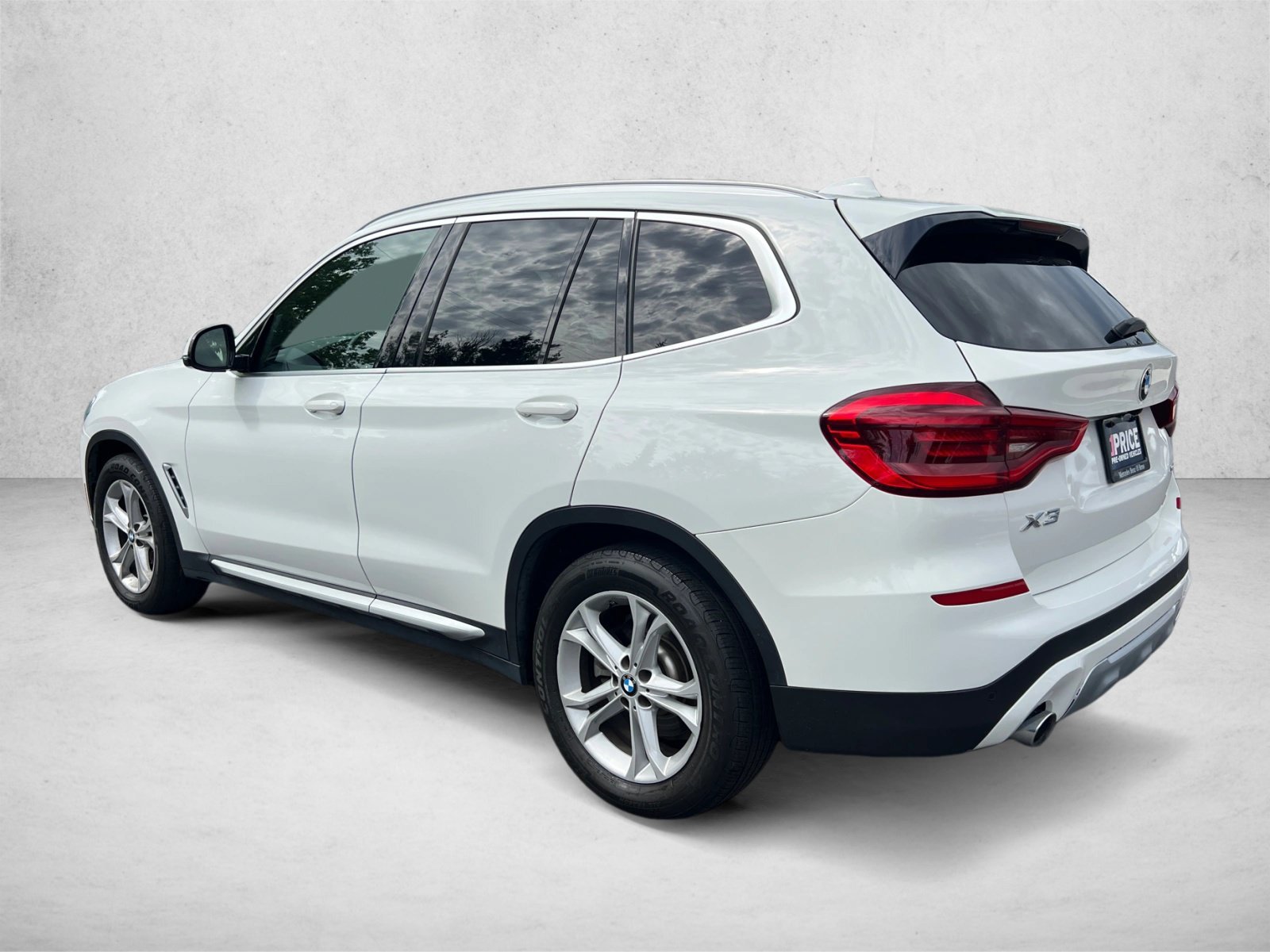 Used 2020 Alpine White BMW xDrive30i image 8