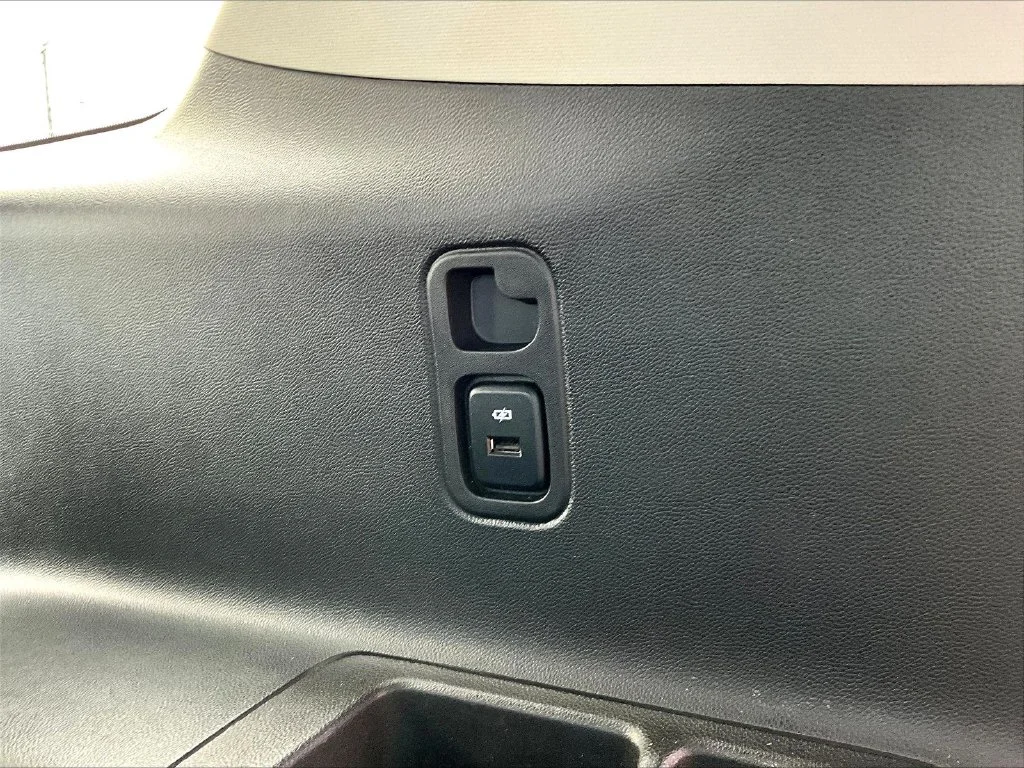Used 2020 Gray Chevrolet LT image 37