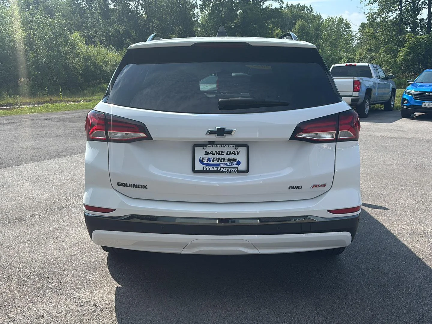 Used 2023 Summit White Chevrolet RS image 6
