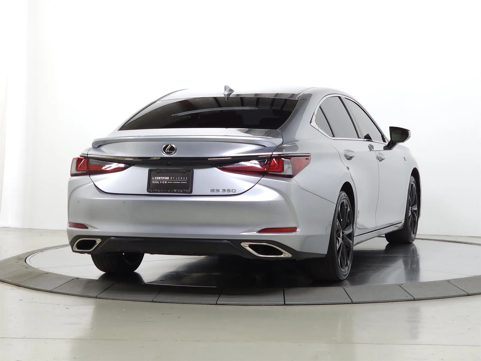 Certified Used 2023 Iridium 1l2 Lexus F SPORT Handling image 9