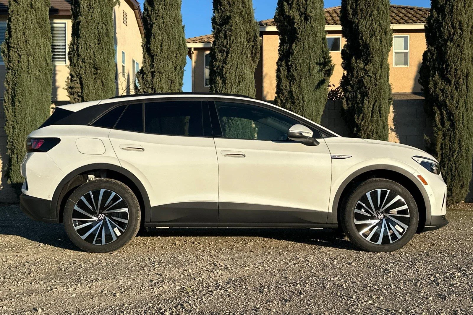 New 2026 Opal White Pearl Volkswagen Pro image 3