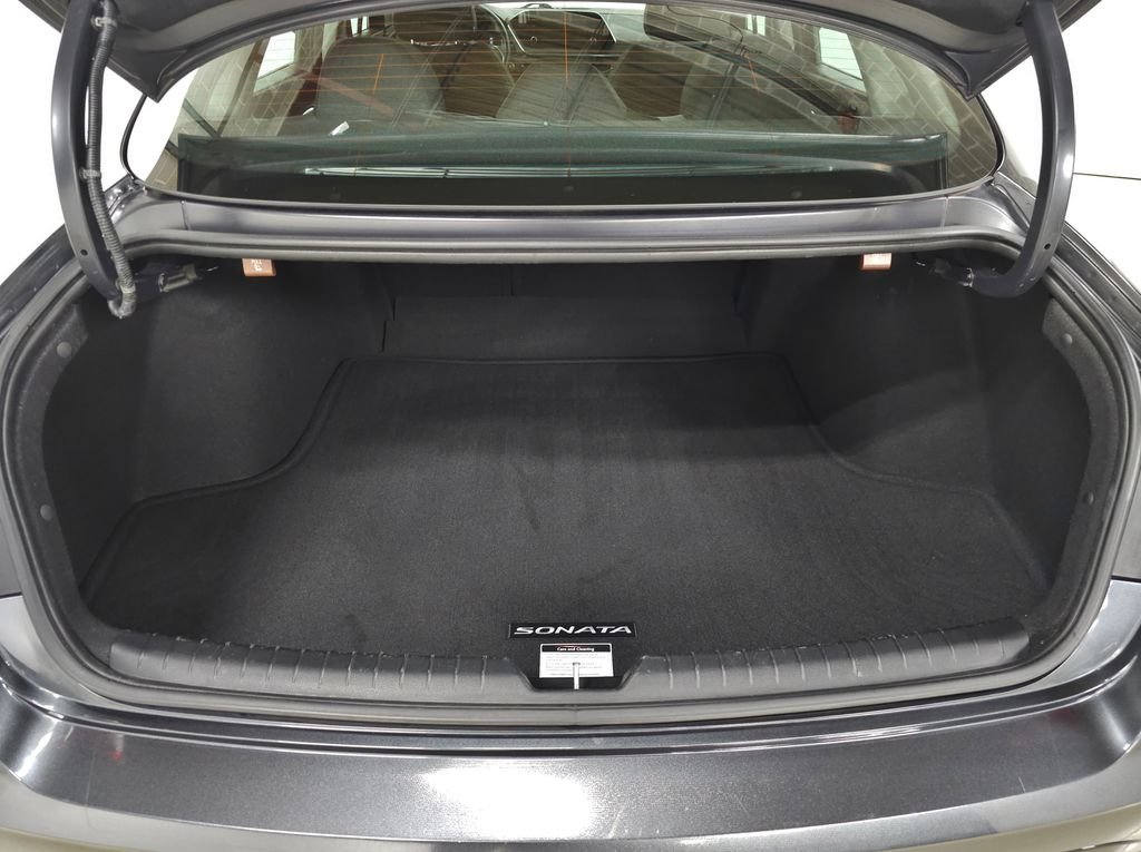 Used 2020 Portofino Gray Hyundai SEL image 7
