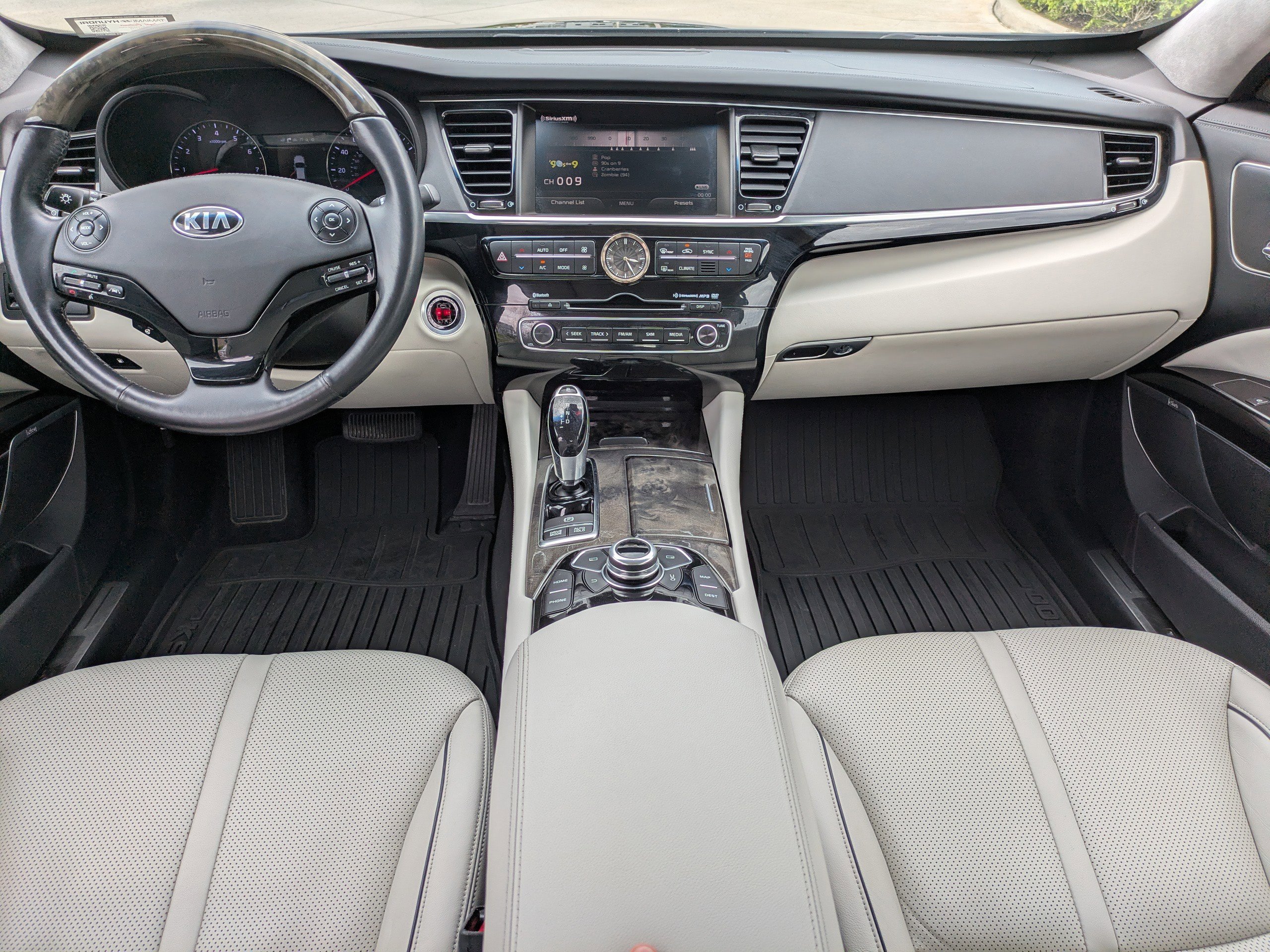 2015 Kia K900 Luxury - Photo 14