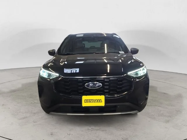 Certified Used 2025 Black Metallic Ford ST-Line image 2