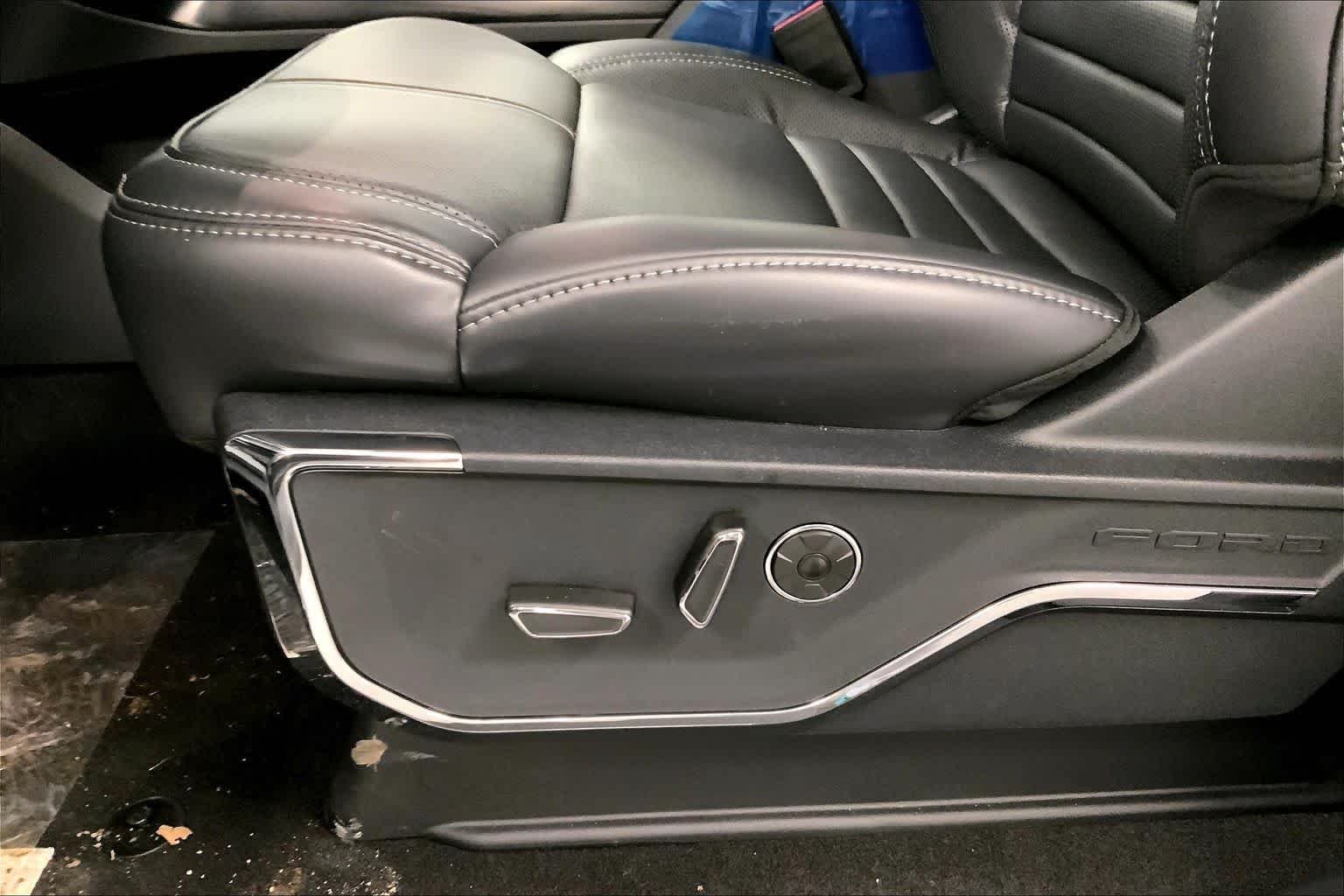 New 2026 Avalanche Ford Platinum® image 19