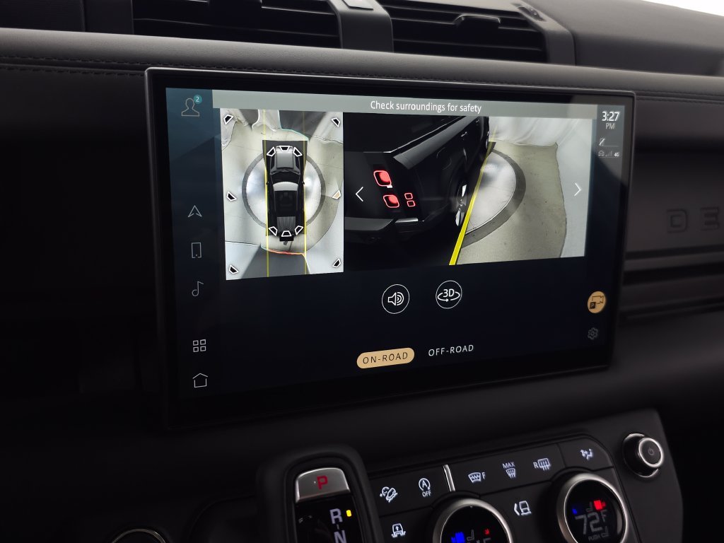 Certified Used 2025 Black Land Rover X-Dynamic SE image 33